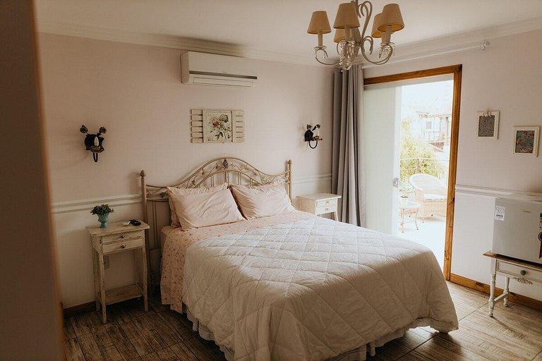 Suíte tripla 1 cama casal e 1 cama solteiro