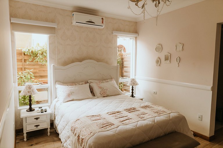 Suíte em pousada de charme em Jurerê