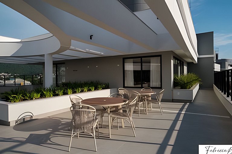 Loft próximo shopping Floripa