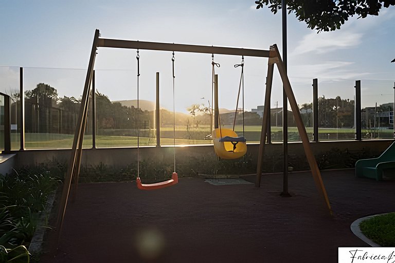 NOVO moderno e com piscina