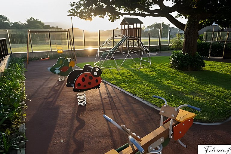 NOVO moderno e com piscina