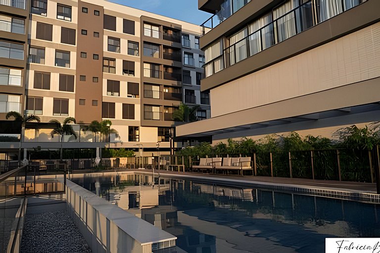 NOVO moderno e com piscina