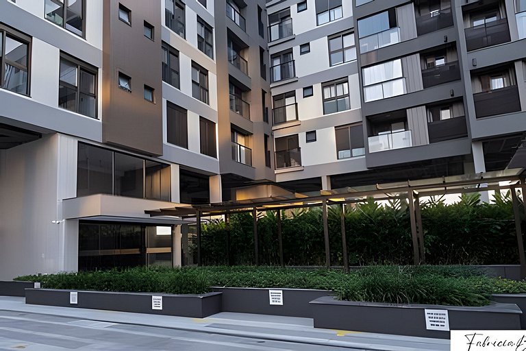 NOVO moderno e com piscina