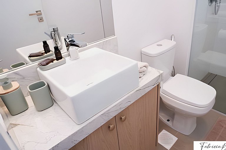 NOVO moderno e com piscina