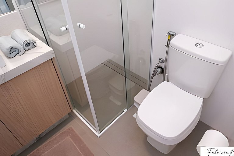 NOVO moderno e com piscina