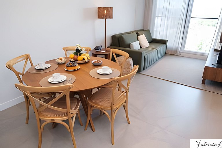 NOVO moderno e com piscina