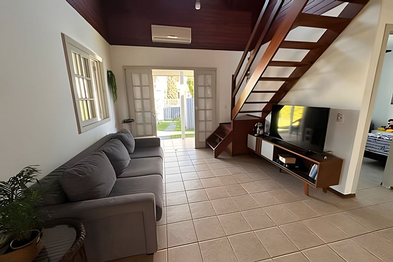 Casa Completa p/ 8, Quintal, Churrasqueira e Praia