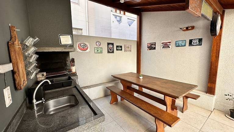 Canasvieiras *Perto mar * Churrasqueira *Garagem