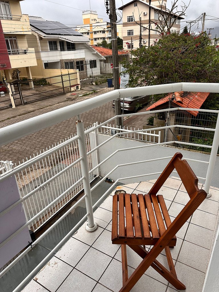 Canasvieiras *Perto mar * Churrasqueira *Garagem