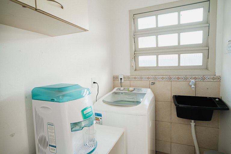 Casa Completa p/ 8, Quintal, Churrasqueira e Praia