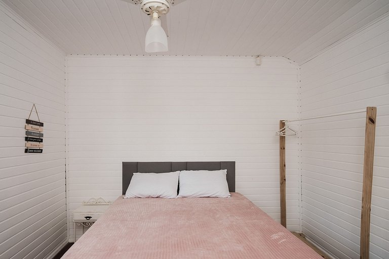 Casa Completa p/ 8, Quintal, Churrasqueira e Praia