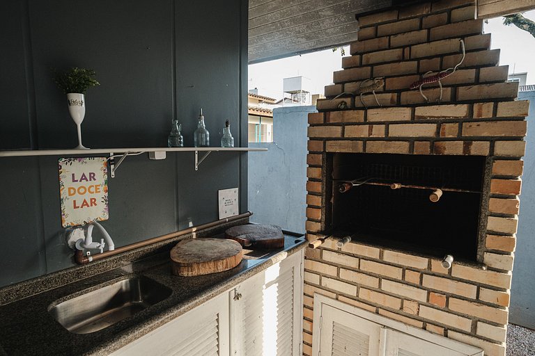 Casa Completa p/ 8, Quintal, Churrasqueira e Praia