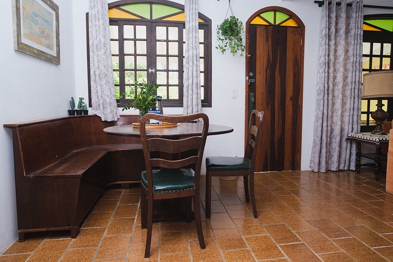 Lançamento casa Jurerê / churrasqueira / quintal