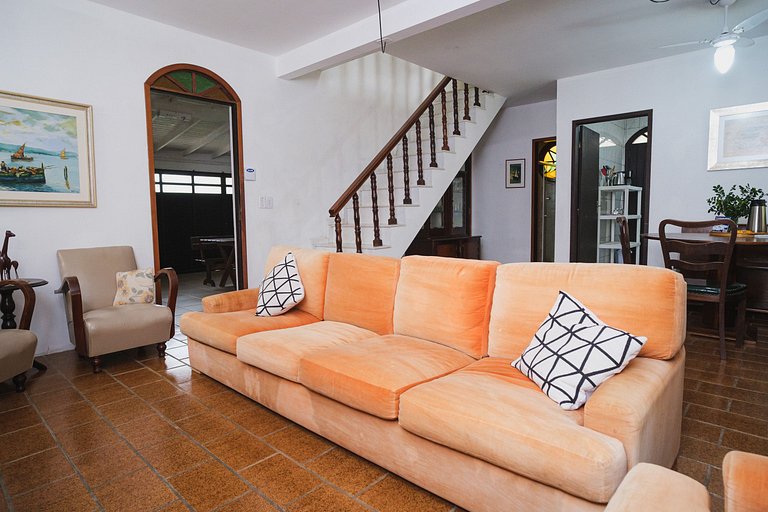 Lançamento casa Jurerê / churrasqueira / quintal