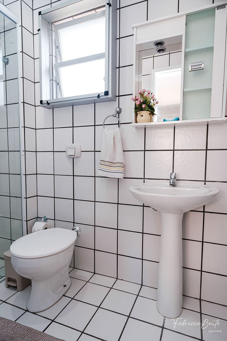 Apartamento em Jurerê • 2 dormitórios • Máquina de lavar • 3