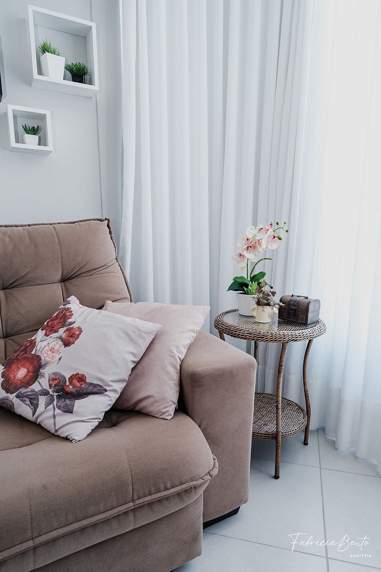 Apartamento em Jurerê • 2 dormitórios • Máquina de lavar • 3