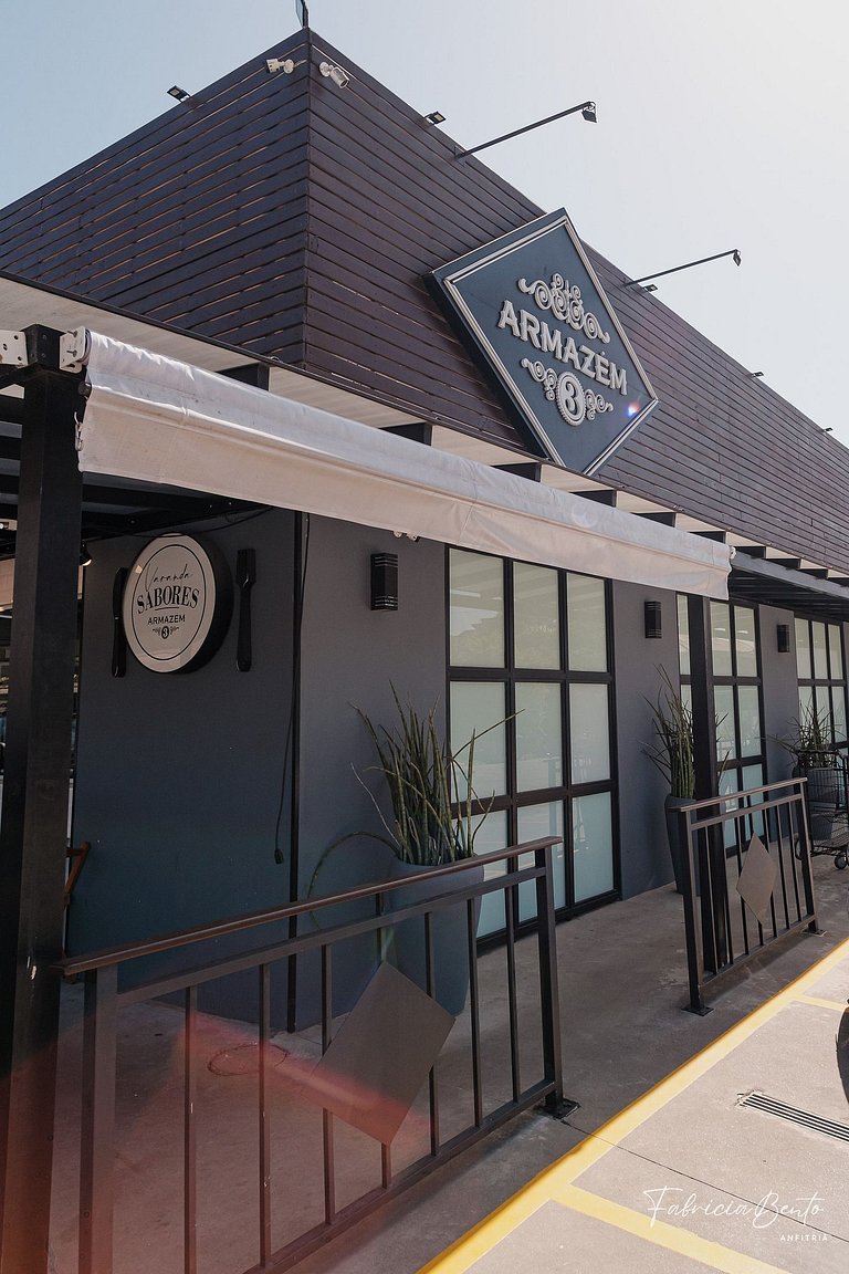 Casa em Jurerê com quintal, churrasqueira e estacionamento –