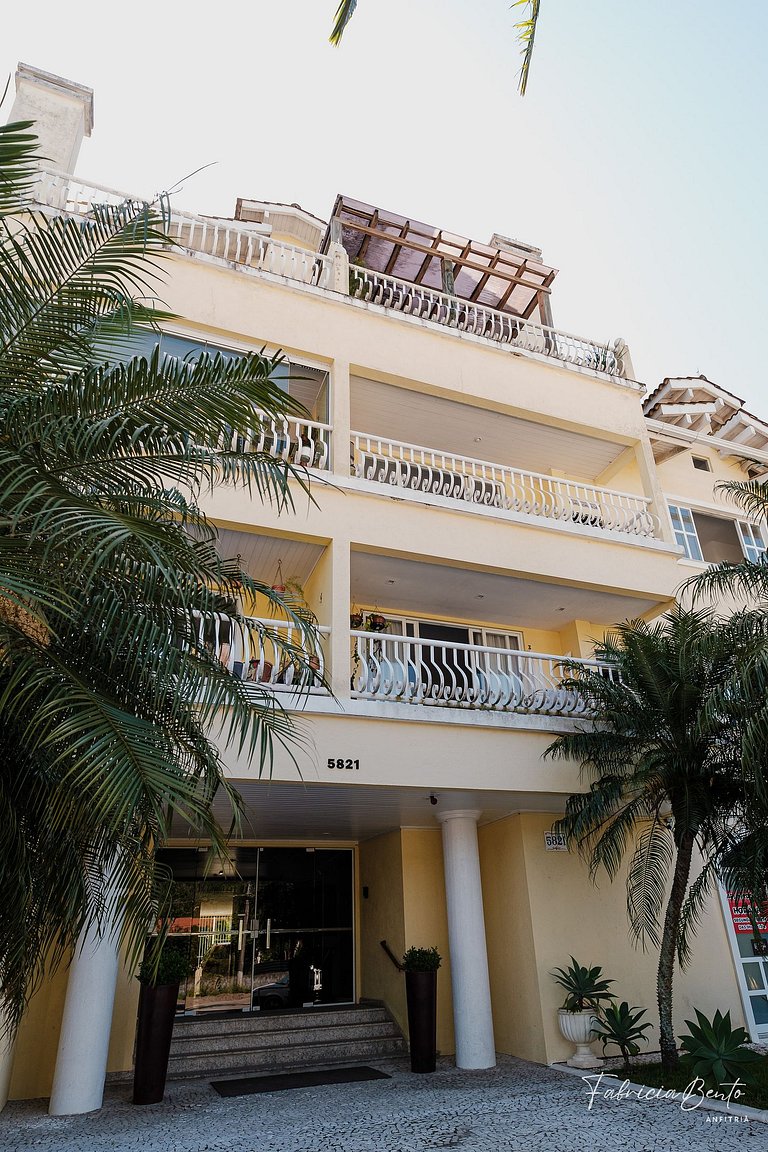 Ape 4 pessoas garagem / churrasqueira Jurerê