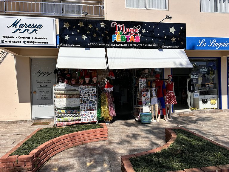 Condomínio próximo mar, balcón e Parrilla