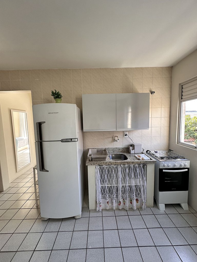 Canasvieiras *Perto mar * Churrasqueira *Garagem