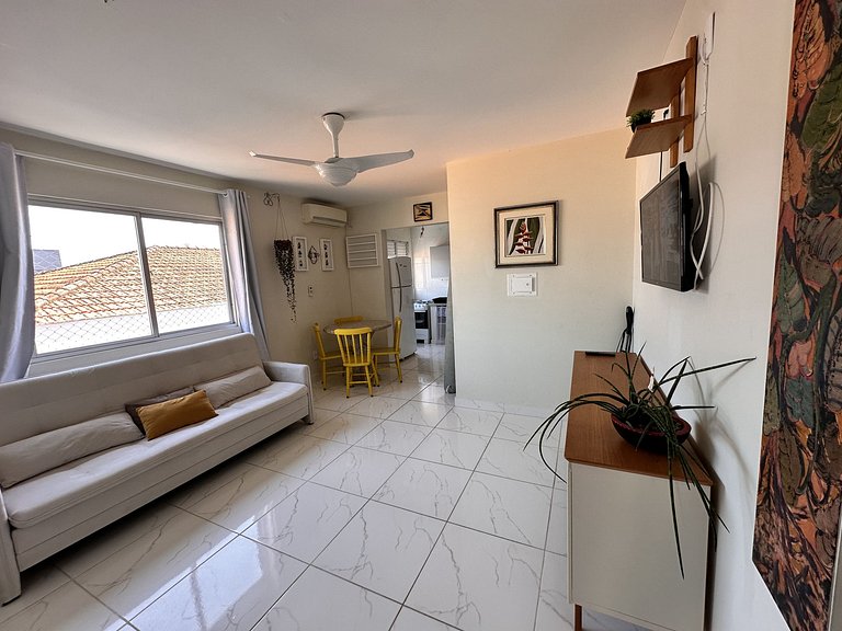 Condomínio próximo mar, balcón e Parrilla