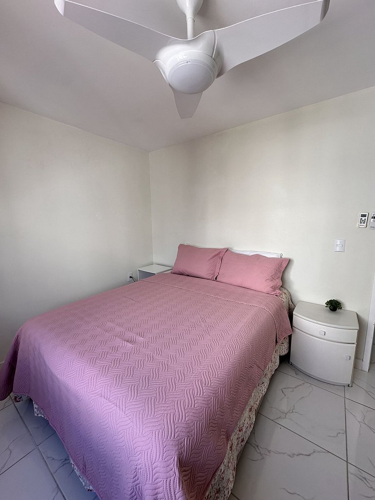 Condomínio próximo mar, balcón e Parrilla