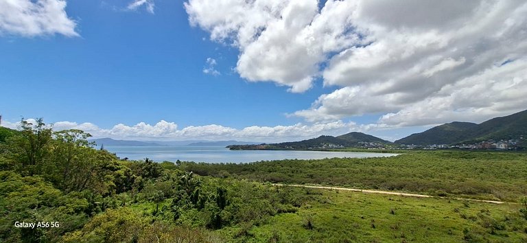 Vista incrível + piscina borda infinita | 2 suítes