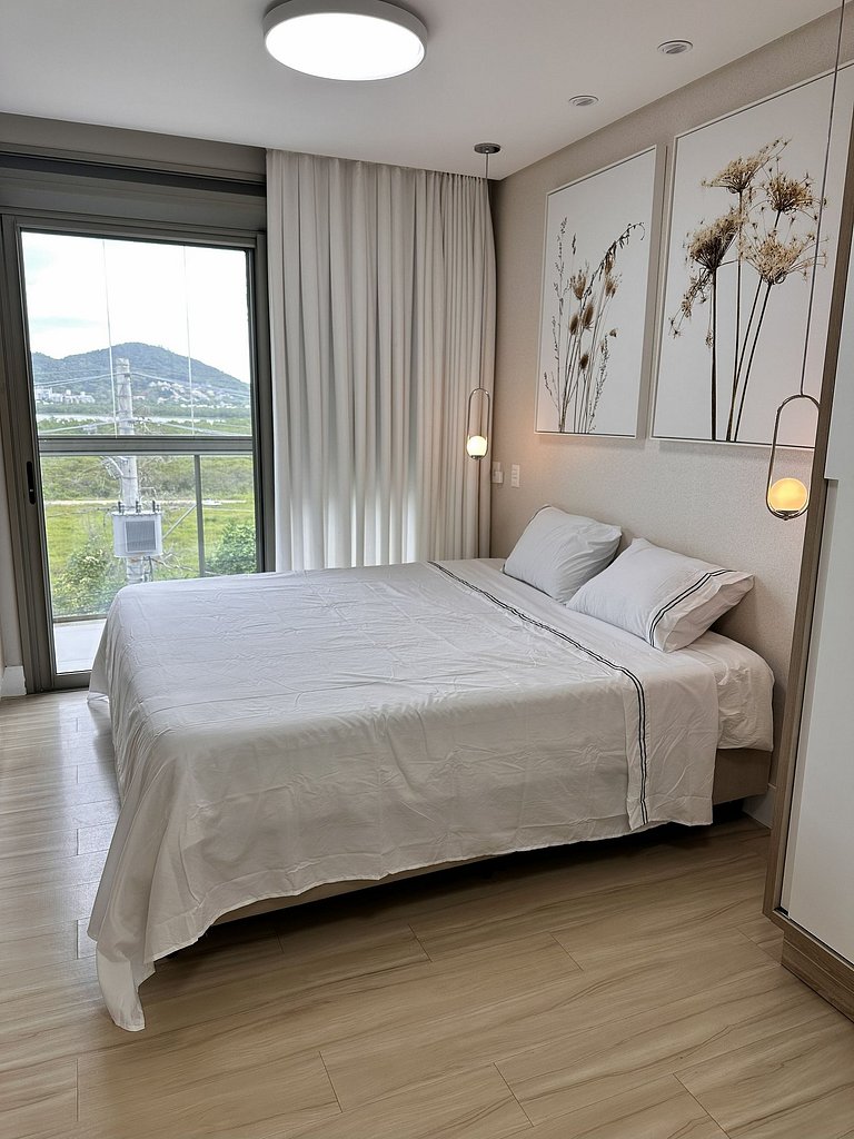 Piscina com vista incrível/ Churrasqueira/ Garagem