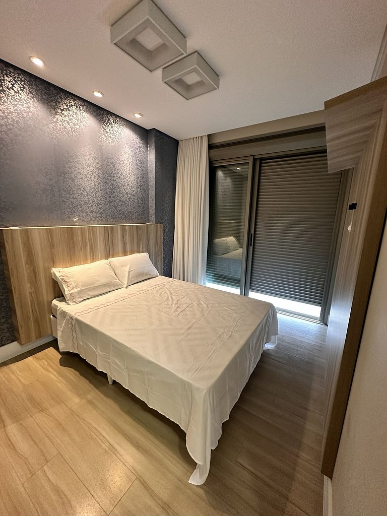 Vista incrível + piscina borda infinita | 2 suítes