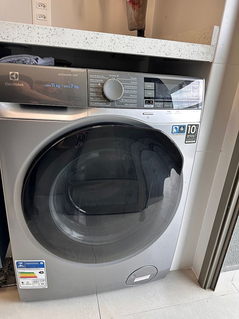 Vista incrível + piscina borda infinita | 2 suítes
