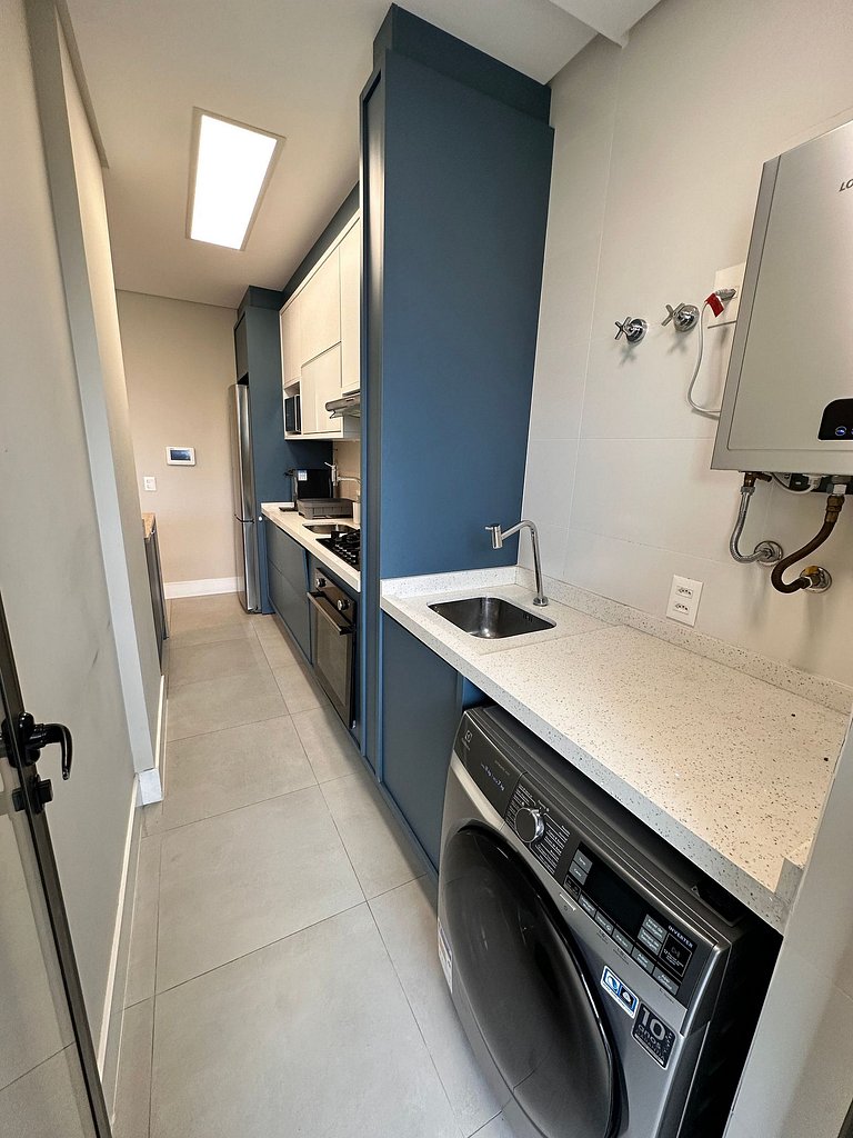 Vista incrível + piscina borda infinita | 2 suítes