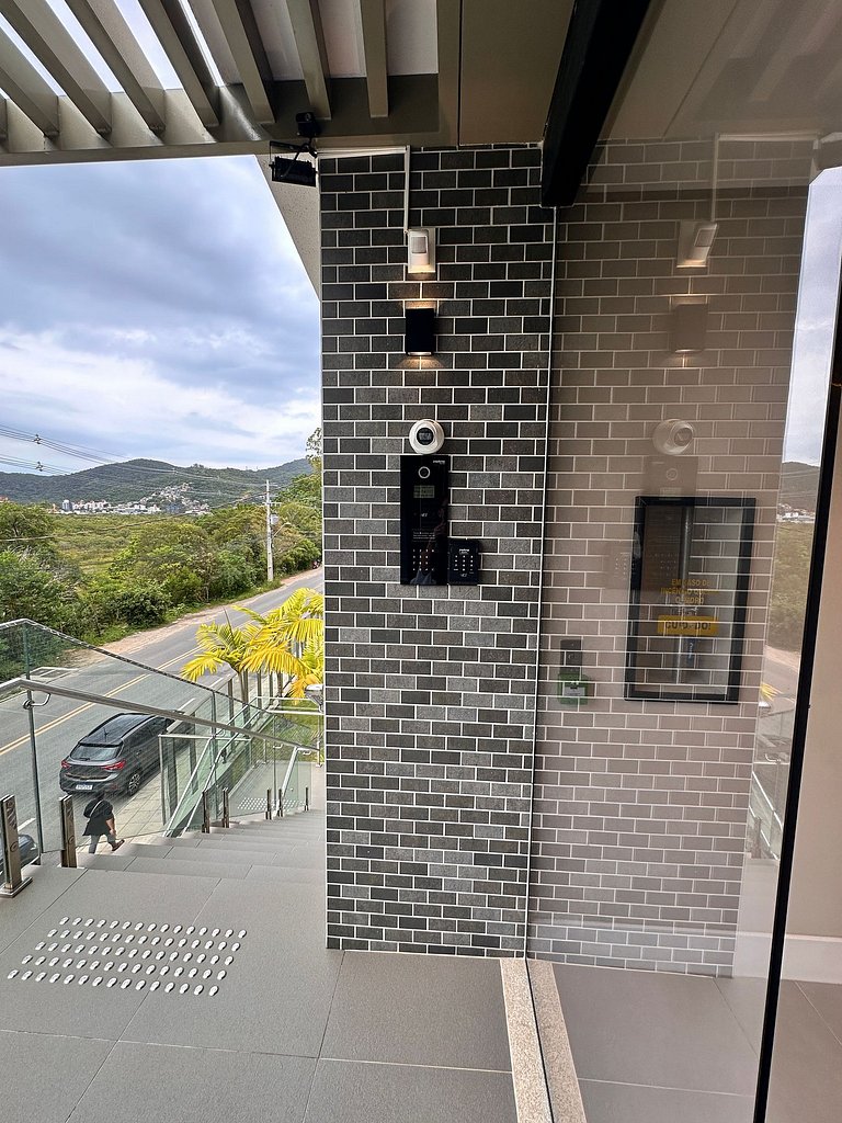 Vista incrível + piscina borda infinita | 2 suítes