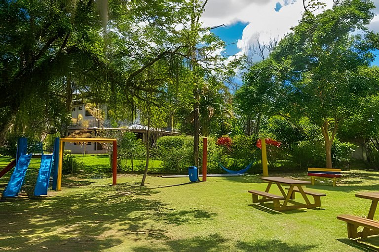 Casa Grande em condomínio fechado